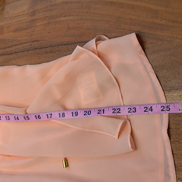 NWT Sleeveless Top, Size Medium - Picture 7 of 7